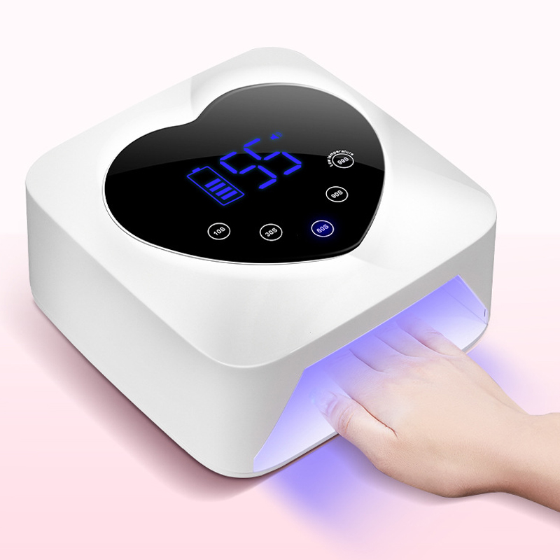 하트 모양의 스마트 네일 램프